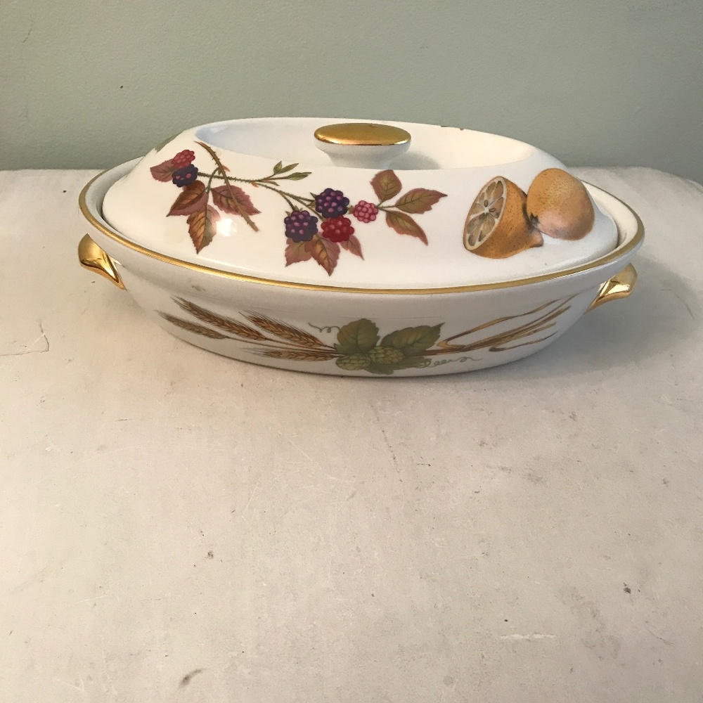 Royal Worcester Evesham dish & lid